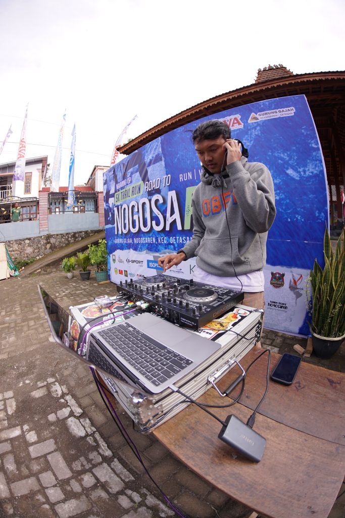 Panggung hiburan DJ Salatiga NogosaRUN 2025